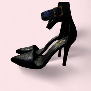 Charlotte Russe Black Crocodile Leather Buckle Ankle-Strap Pointed-Toe Heels